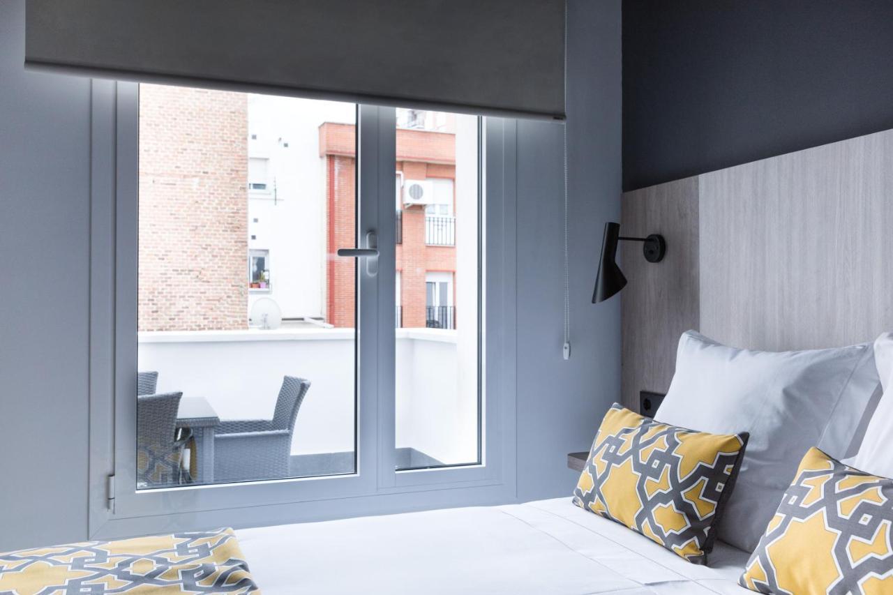 Apartamentos Las Torres Madrid Exterior photo